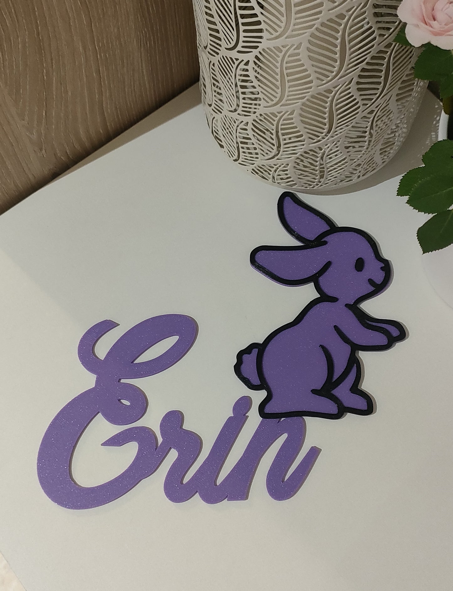Erin, Violet avec Lapin
