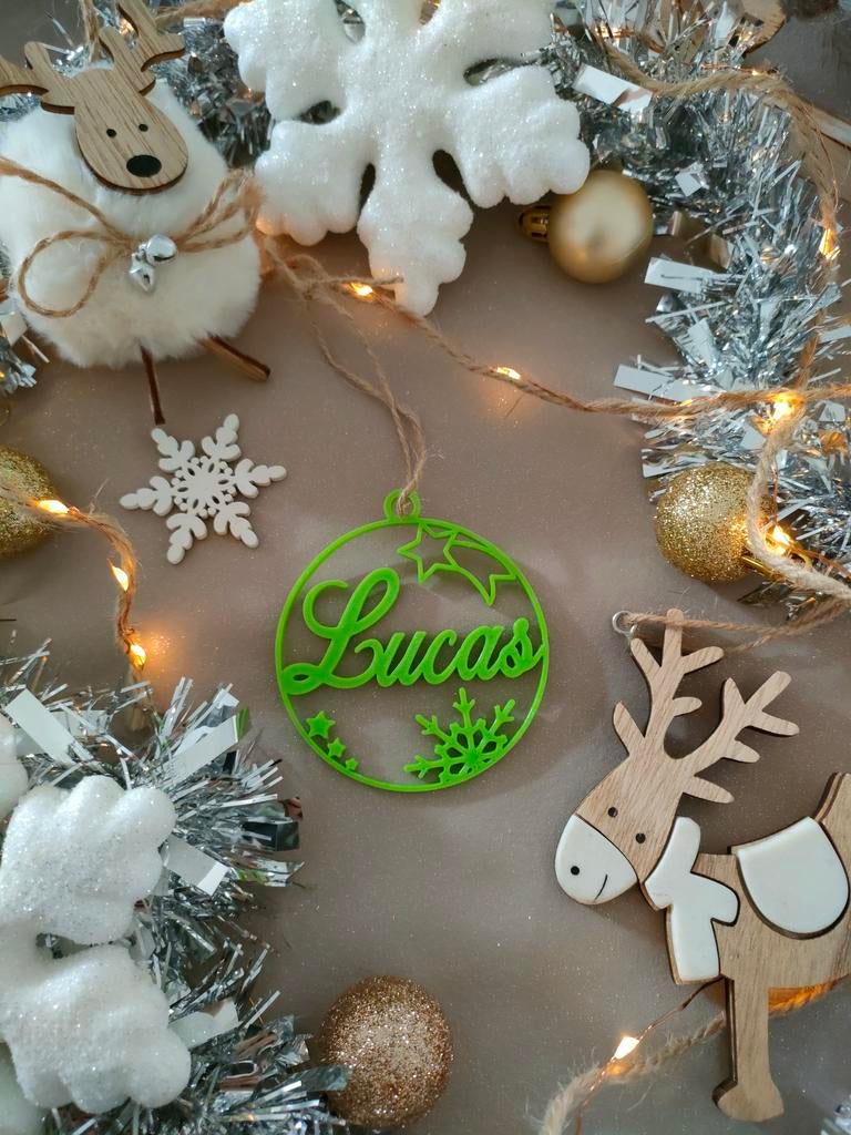 Boule de Noël avec prénom personnalisé