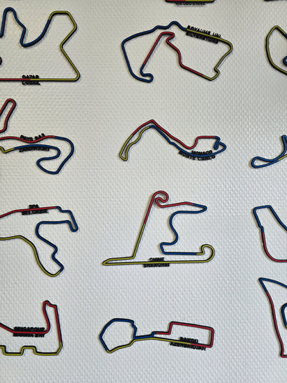 Lot de 24 circuits de Formule 1 en couleurs, Déco murale circuit F1, mural, Tracé circuit F1, saison 2024, sport automobile, sport moto, wall art. 3D
