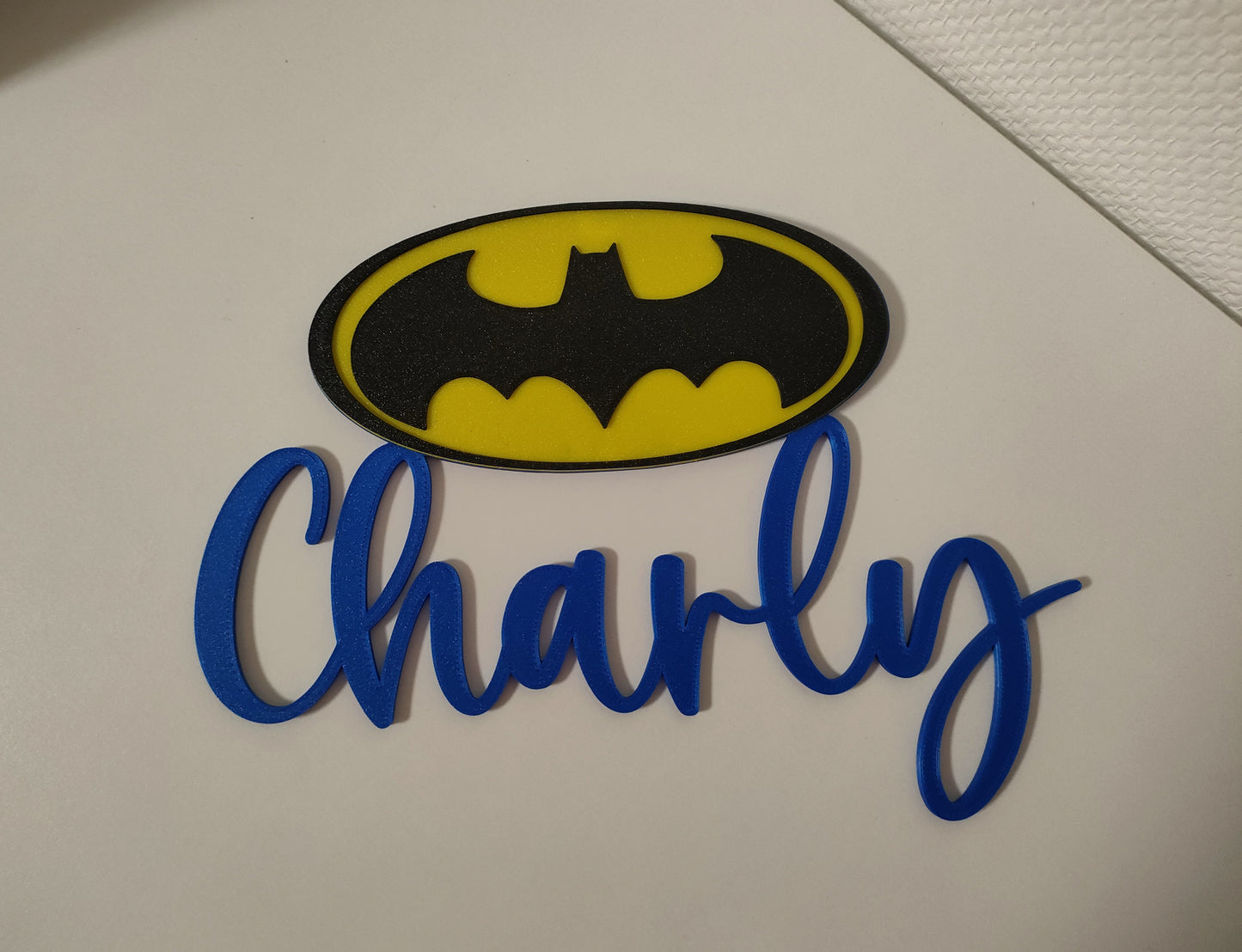 Charly, Bleu foncé et Batman